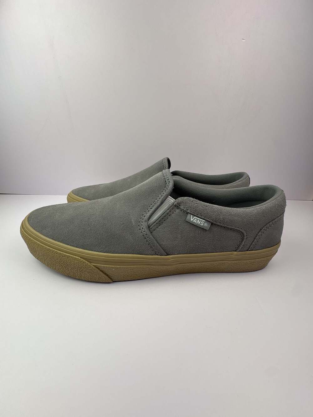 Vans Classic Slip-On Suede Grey Gum Sole Shoes size 9 men’s